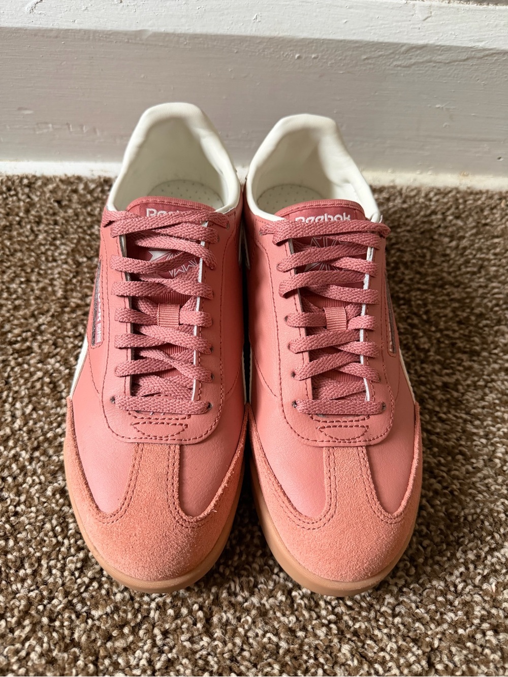 Reebok Classic Nylon Pink Gum Sole Vintage Style Retro Shoes Women's Size 6